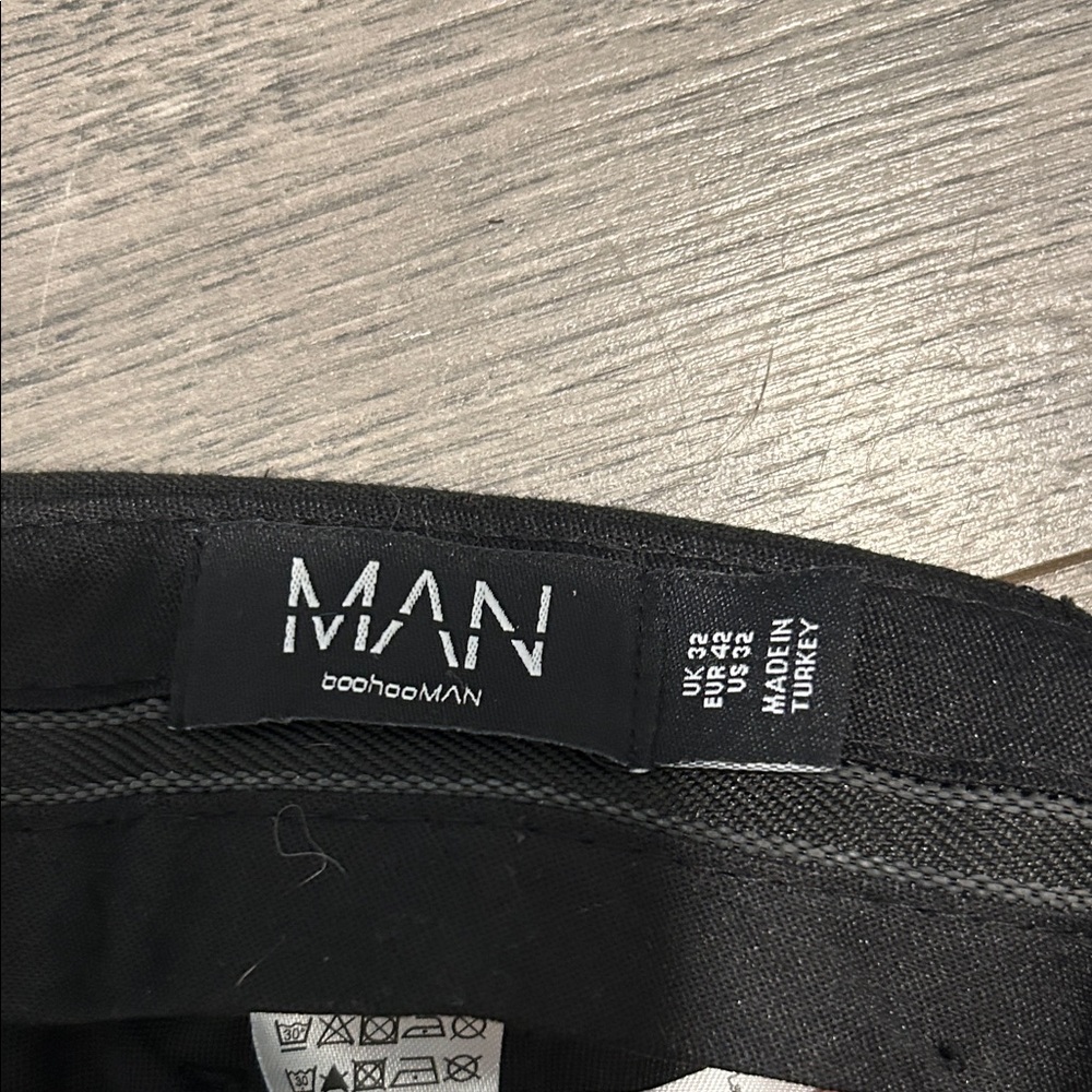 Boohoo Mens Black and White Striped Dress Pants - Picture 2 of 3